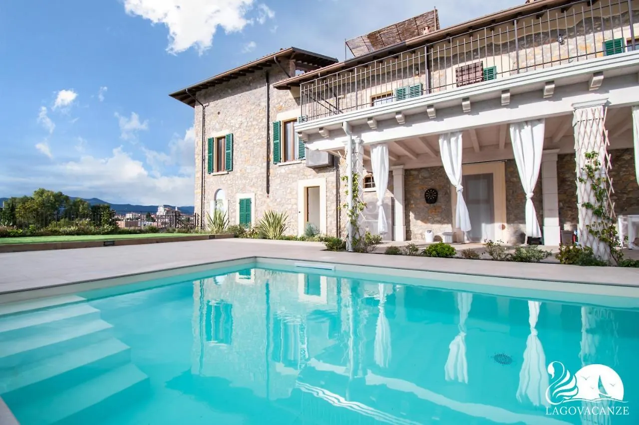 Luxus Gardoncino Daire Manerba del Garda İtalya
